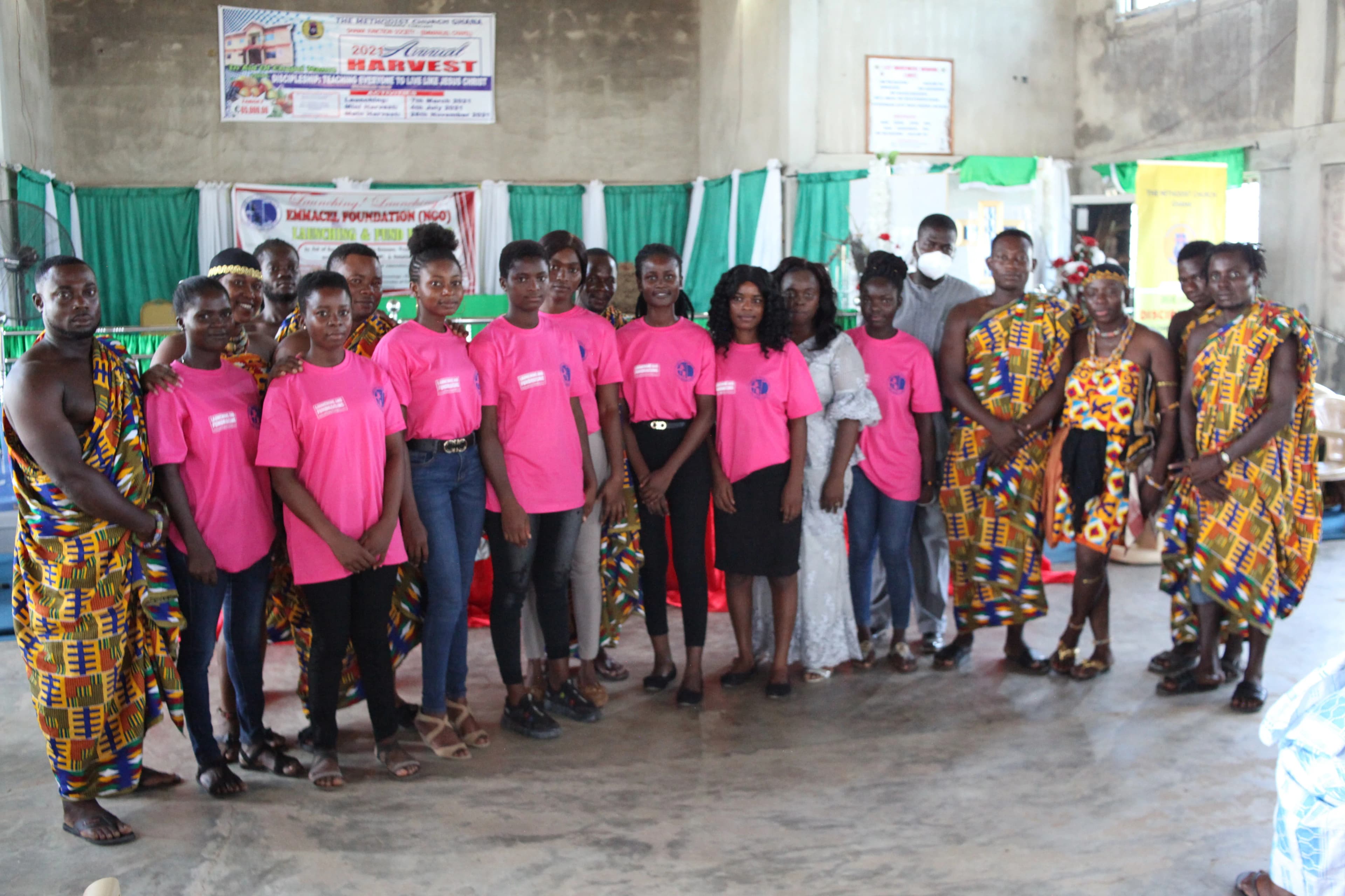 Beneficiaries with the cultural troupe